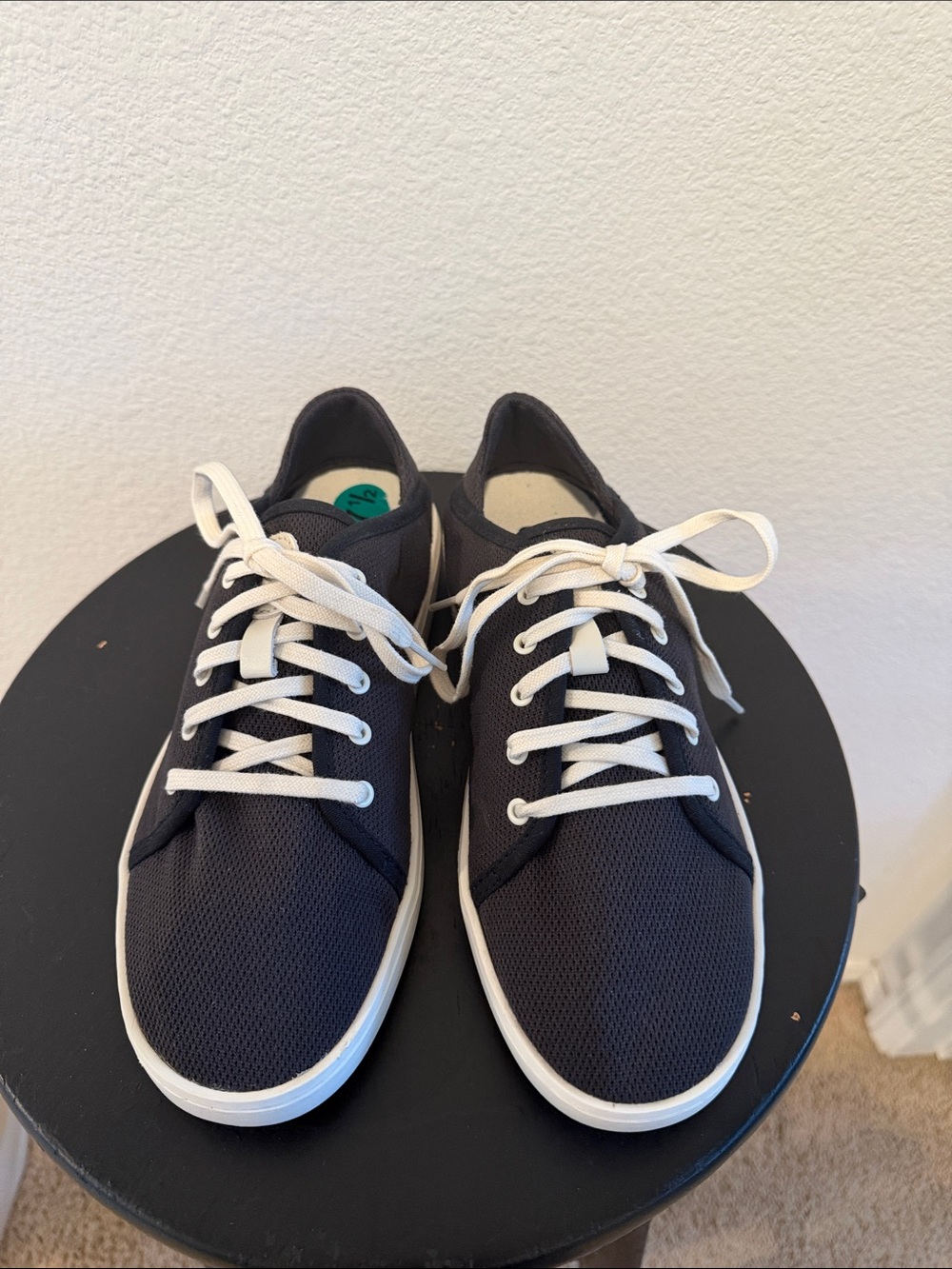 NEW OluKai Navy and White Low-Top Sneakers